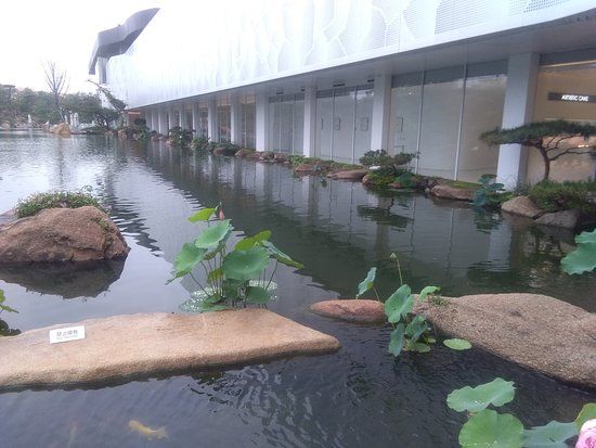 Luo Hong Art Museum